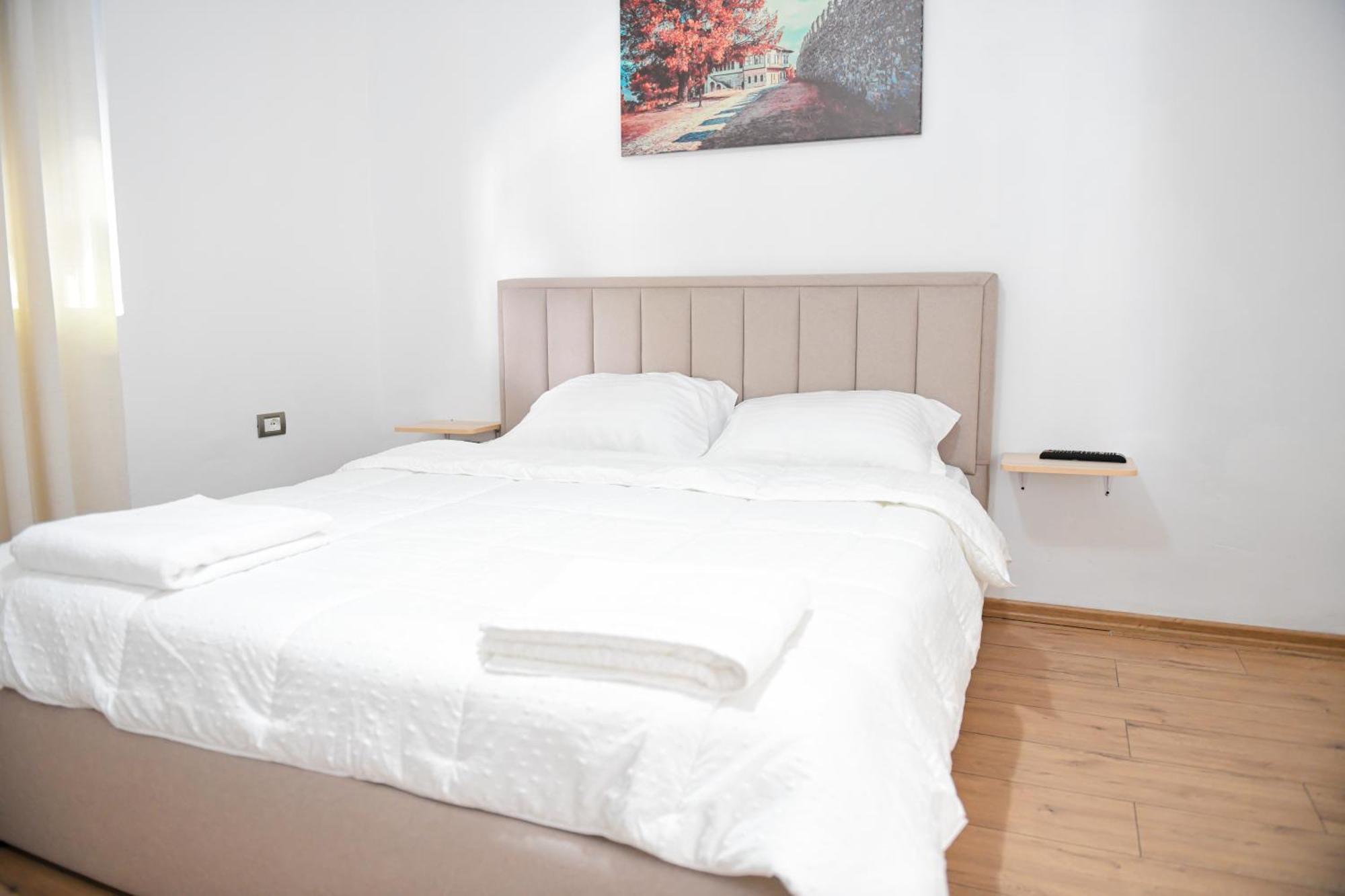 Hotel Villa Edis Berat Exterior foto