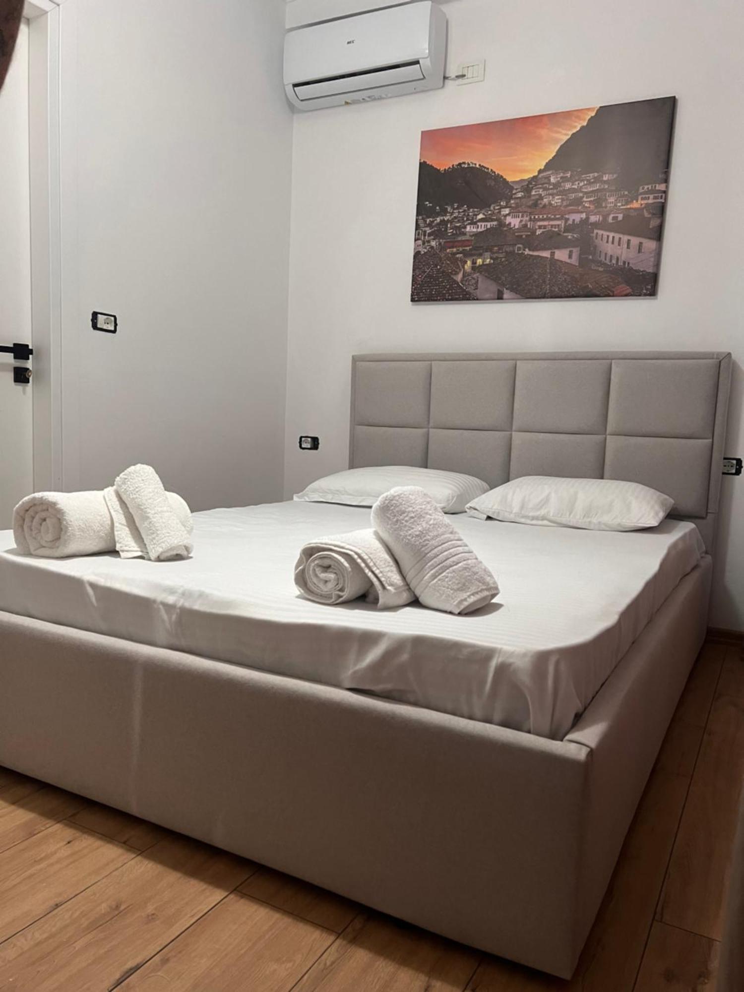 Hotel Villa Edis Berat Exterior foto